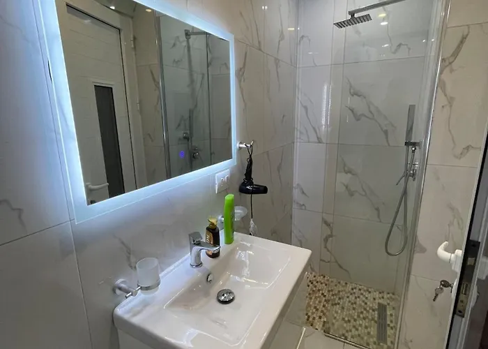 Piazza Downtown Cozy - Enjoy Travel Apartment