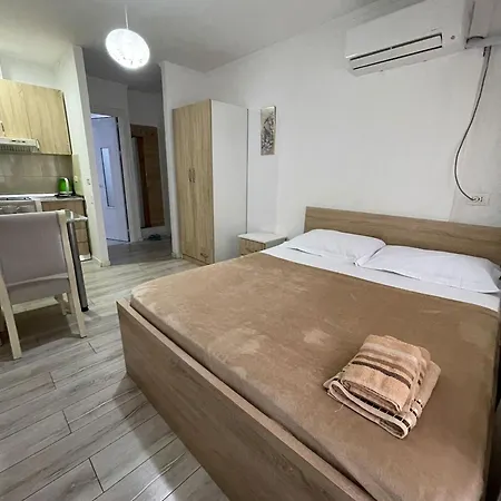 Piazza Downtown Cozy Tirana