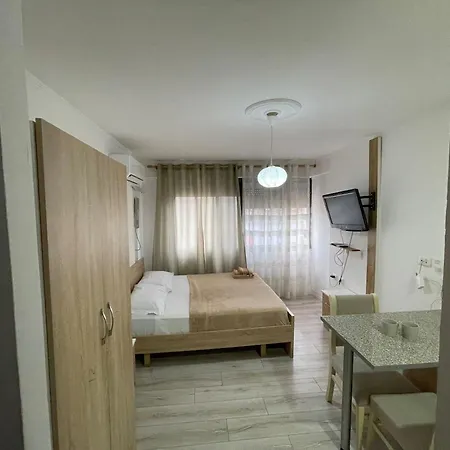 Piazza Downtown Cozy Daire Tiran
